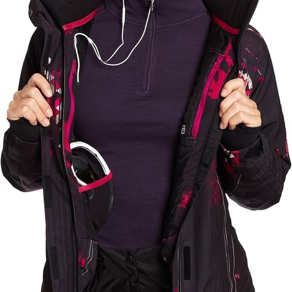 Stylish Women's Black and Pink Jacket by Salomon Women's Clima Pro Storm Medium - Picture 5 of 13